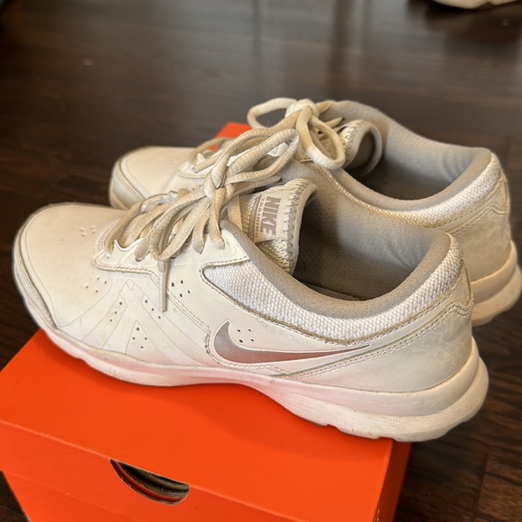 Nike Air Zoom Pegasus Training Sneakers - Picture 2 of 4